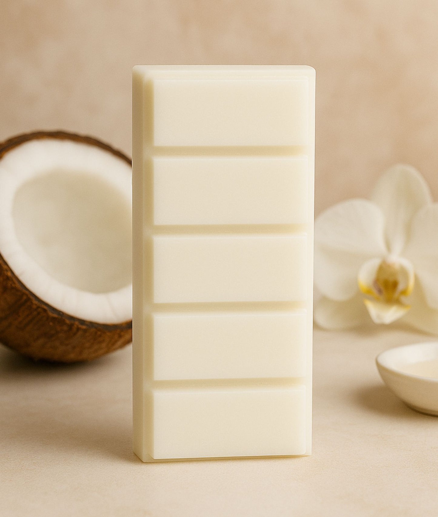 Aroma tart artigianale in cera di soia profumata al cocco e vaniglia, con forma elegante a blocco facilmente divisibile
